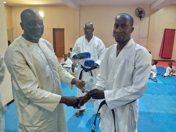 "Bassai" karaté Club de la Gendarmerie Nationale : Les images de la remise de ceintures aux élèves "modèles de 2023" "Bassai" karaté Club de la Gendarmerie Nationale : Les images de la remise de ceintures aux élèves "modèles de 2023"