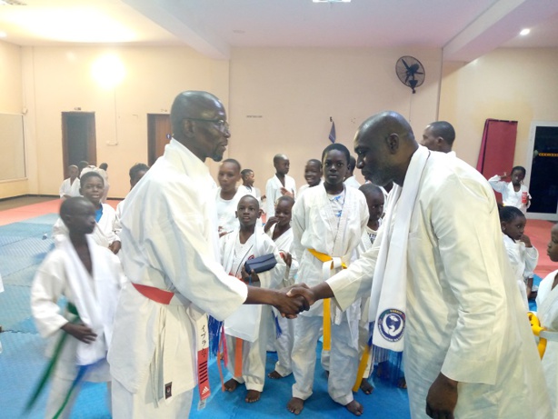 "Bassai" karaté Club de la Gendarmerie Nationale : Les images de la remise de ceintures aux élèves "modèles de 2023" "Bassai" karaté Club de la Gendarmerie Nationale : Les images de la remise de ceintures aux élèves "modèles de 2023"