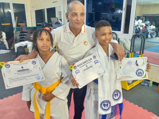 "Bassai" karaté Club de la Gendarmerie Nationale : Les images de la remise de ceintures aux élèves "modèles de 2023" "Bassai" karaté Club de la Gendarmerie Nationale : Les images de la remise de ceintures aux élèves "modèles de 2023"