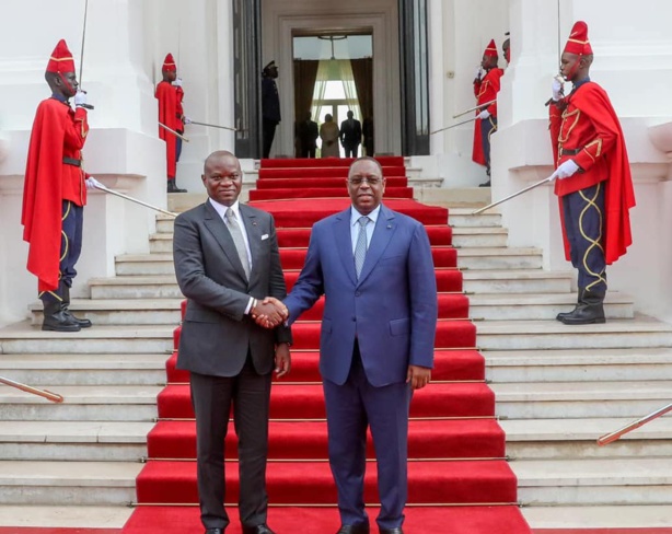 Sénégal : le général Putschiste, Brice Oligui Nguema encore reçu par Macky Sall Sénégal : le général Putschiste, Brice Oligui Nguema encore reçu par Macky Sall