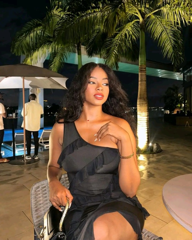 Mourzane, l'nfluenceuse camerounaise, dépose ses valises à Dakar Mourzane, l'nfluenceuse camerounaise, dépose ses valises à Dakar