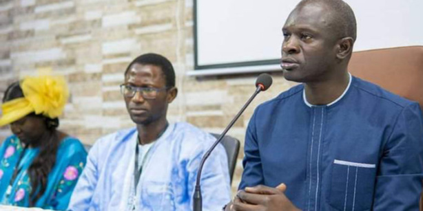 Babacar Diop et ses camarades appellent à "l'unité et à la mobilisation de toutes les forces vives de la Nation pour freiner les dérives autoritaires de Macky Sall" Babacar Diop et ses camarades appellent à "l'unité et à la mobilisation de toutes les forces vives de la Nation pour freiner les dérives autoritaires de Macky Sall"