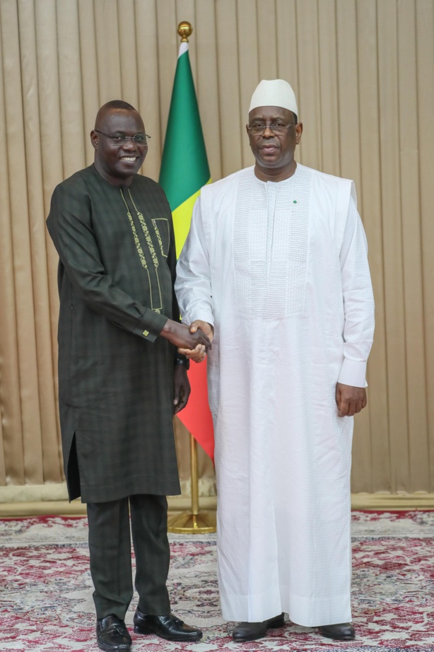Mon patron Macky Sall, le républicain au cœur : Ma part de vérité sur le soldat Macky Mon patron Macky Sall, le républicain au cœur : Ma part de vérité sur le soldat Macky
