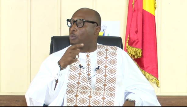 Barthelemy DIAS sur le report de la Présidentielle : «Je dénonce l'hypocrisie de la Cedeao et la Fumisterie de l'UA… »(vidéo) Barthelemy DIAS sur le report de la Présidentielle : «Je dénonce l'hypocrisie de la Cedeao et la Fumisterie de l'UA… »(vidéo)