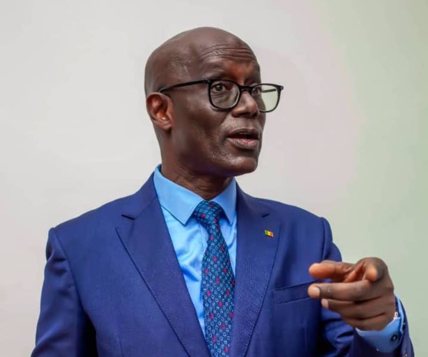 Thierno Alassane Sall : "Karim Wade s’est auto-exclu en ne respectant pas l’article 26 de la Constitution "