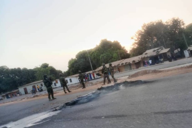 Ziguinchor : l'armée est sortie pour interrompre des manifestations Ziguinchor : l'armée est sortie pour interrompre des manifestations
