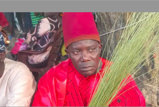 Oussouye : un journaliste intronisé Roi à Kalobone Oussouye : un journaliste intronisé Roi à Kalobone