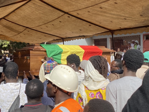 Manifestation contre le report de la présidentielle :  Les images des obsèques de Landing Camara tué par balle à Ziguinchor