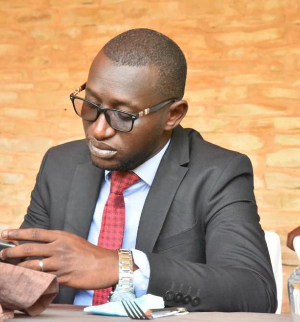 "Samuel Sarr, qui s’érige en défenseur de Macky Sall a-t-il oublier ses diatribes contre le président de l’APR ?" (Journaliste)