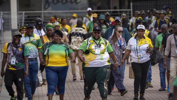 En Afrique, le «double fardeau» de la sous-alimentation et de l'obésité En Afrique, le «double fardeau» de la sous-alimentation et de l'obésité