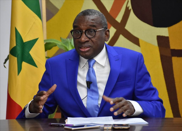 "L'administration électorale a acheminé sur l'ensemble du territoire national et à l'étranger tout le matériel" (Sidiki Kaba) "L'administration électorale a acheminé sur l'ensemble du territoire national et à l'étranger tout le matériel" (Sidiki Kaba)