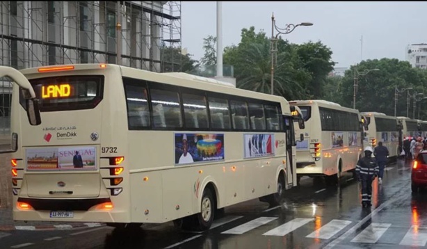 Dakar : La société Dakar Dem Dikk a momentanément suspendu sa desserte dans la banlieue. Dakar : La société Dakar Dem Dikk a momentanément suspendu sa desserte dans la banlieue.