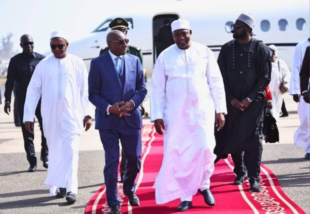 Investiture de Diomaye : Le président Barrow est arrivé à Dakar