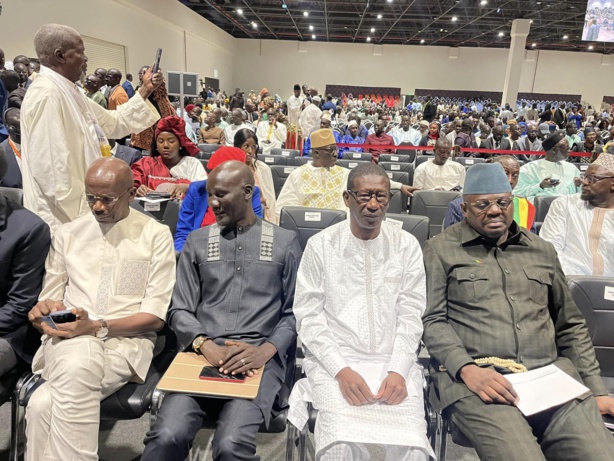 Diamniadio : Lansana Gagny Sakho, Mary Teuw Niane à la Cérémonie solennelle de Prestation de serment du Président Bassirou Diomaye Diakhar Faye Diamniadio : Lansana Gagny Sakho, Mary Teuw Niane à la Cérémonie solennelle de Prestation de serment du Président Bassirou Diomaye Diakhar Faye