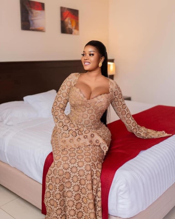 Entre Talent et Charisme : Le phénomène Dieynaba Tall et son ascension dans l'industrie Télévisuelle Sénégalaise Entre Talent et Charisme : Le phénomène Dieynaba Tall et son ascension dans l'industrie Télévisuelle Sénégalaise