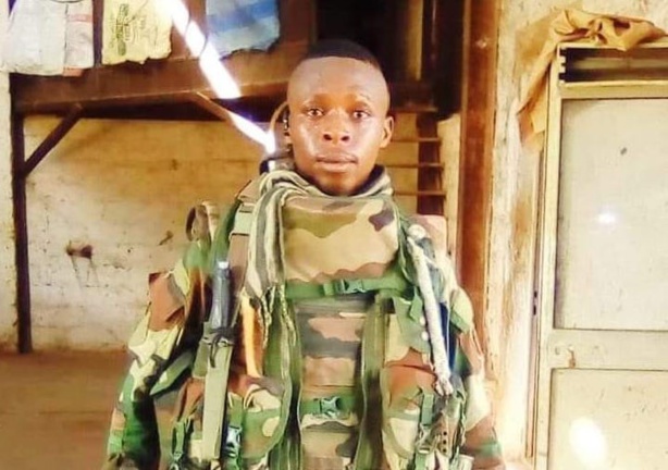 Le soldat Mouhamadou Kanré accusé d’étre un Pro-Sonko écrit au ministre des Forces Armées : « J’ai été radié sans droit et sans ordonnance qui notifie la sanction » Le soldat Mouhamadou Kanré accusé d’étre un Pro-Sonko écrit au ministre des Forces Armées : « J’ai été radié sans droit et sans ordonnance qui notifie la sanction »