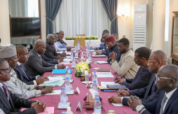 Sénégal : Le secteur privé s'engage aux côtés de l'État pour la création d'emplois et la réduction du coût de la vie Sénégal : Le secteur privé s'engage aux côtés de l'État pour la création d'emplois et la réduction du coût de la vie