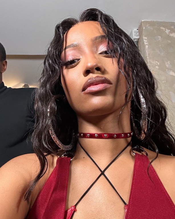 Shay triomphe aux Flammes Awards 2024 avec "Commando"