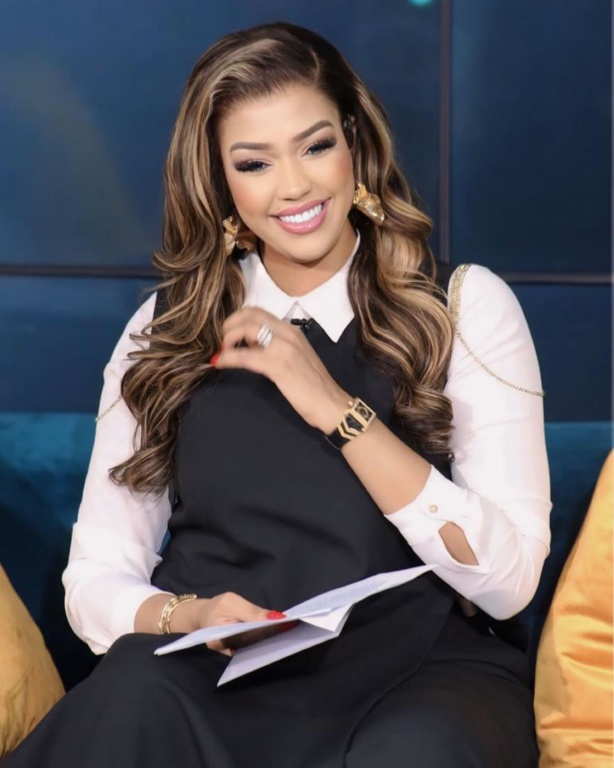 Portrait de Yaye Awa Dieye : Figure éminente de l'animation Télévisuelle Portrait de Yaye Awa Dieye : Figure éminente de l'animation Télévisuelle