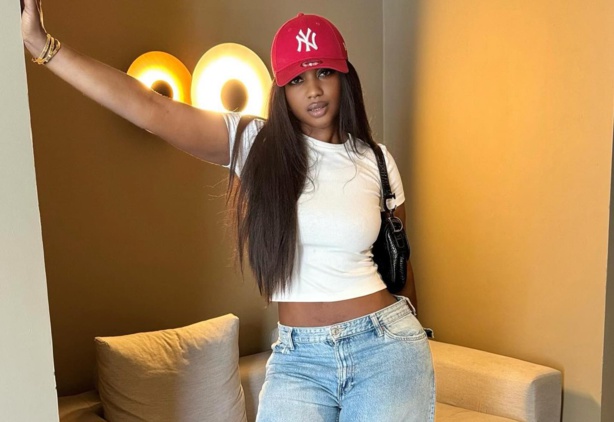 La magie de Mia Guissé : Un look jeans qui fait sensation La magie de Mia Guissé : Un look jeans qui fait sensation