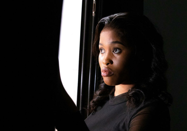 Exclusif : Adji Sarr a demandé l'asile à Lyon Exclusif : Adji Sarr a demandé l'asile à Lyon