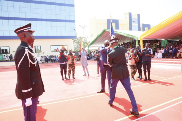 Gendarmerie : Moussa Fall effacé, le général Martin Faye installé Gendarmerie : Moussa Fall effacé, le général Martin Faye installé