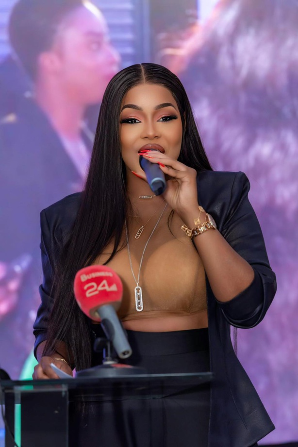 Emmanuelle Keita : De l'Animation à l'Entrepreneuriat, Portrait d'une influenceuse inspirante Emmanuelle Keita : De l'Animation à l'Entrepreneuriat, Portrait d'une influenceuse inspirante