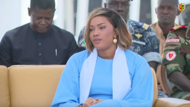 Diomaye Faye à Popenguine en Compagnie d'Absa Faye, l'une de ses Premières Dames Diomaye Faye à Popenguine en Compagnie d'Absa Faye, l'une de ses Premières Dames