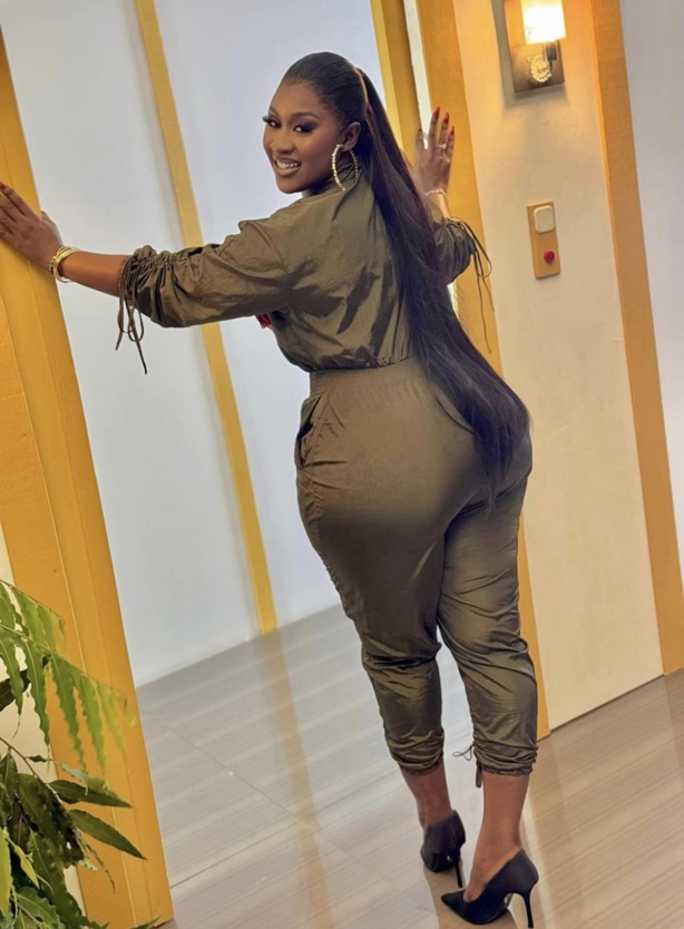 Mariam BA LAGARÉ, l'étoile de la musique mandingue, a frappé fort avec son nouveau single "Ne Wolo la Bamako" Mariam BA LAGARÉ, l'étoile de la musique mandingue, a frappé fort avec son nouveau single "Ne Wolo la Bamako"