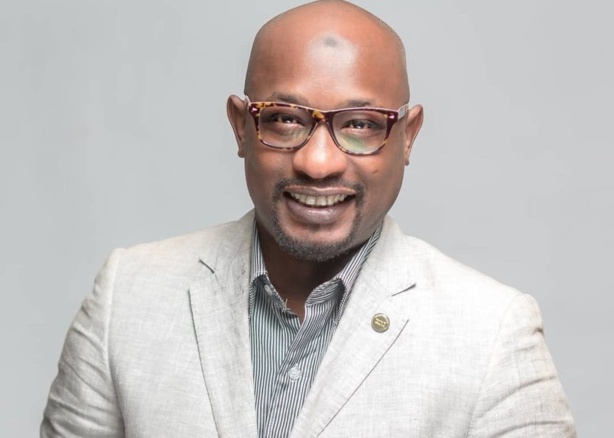 Interdit d’antenne à la RFM : Sidath Thioune réagit enfin ! (vidéo) Interdit d’antenne à la RFM : Sidath Thioune réagit enfin ! (vidéo)