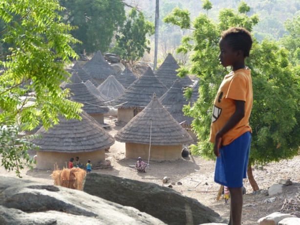 Téyel Sous le Choc : Un enfant tragiquement perdu dans un effondrement de dune Téyel Sous le Choc : Un enfant tragiquement perdu dans un effondrement de dune