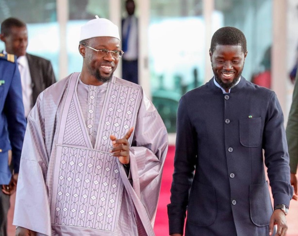 Diomaye et Sonko se rendent à Bignona pour le Gamou de Nfansou Bodian Diomaye et Sonko se rendent à Bignona pour le Gamou de Nfansou Bodian