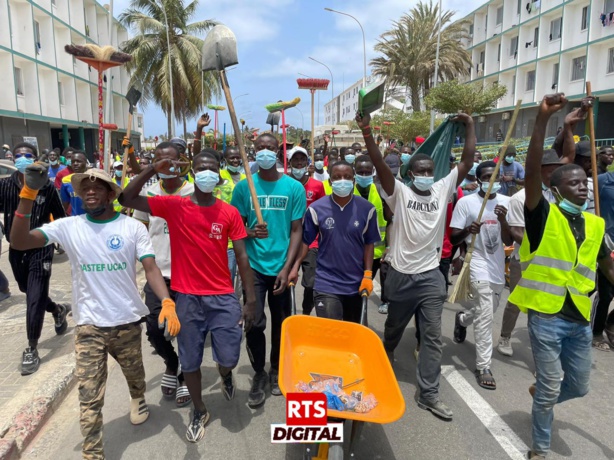 "Setal sunu reew" : Participation exemplaire des étudiants de l'UCAD "Setal sunu reew" : Participation exemplaire des étudiants de l'UCAD