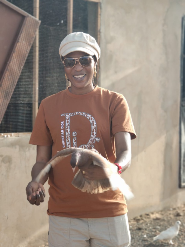 Zahra Iyane Thiam : s'est-elle lancée dans le business des pigeons ? Zahra Iyane Thiam : s'est-elle lancée dans le business des pigeons ?