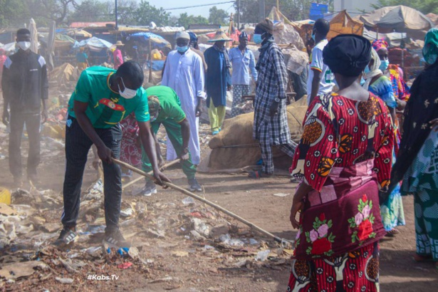 Vélingara : La commune de Diaobé Kabendou se mobilise pour la journée nationale de "Setal Sunu Réew" Vélingara : La commune de Diaobé Kabendou se mobilise pour la journée nationale de "Setal Sunu Réew"