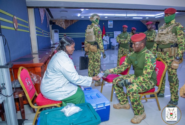 Don de Sang au Burkina Faso : L'Appel du Capitaine Ibrahim Traoré pour sauver des vies Don de Sang au Burkina Faso : L'Appel du Capitaine Ibrahim Traoré pour sauver des vies