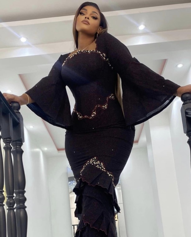 Mamy Sora en Mode Tabaski : Élégance et Tradition au rendez-vous Mamy Sora en Mode Tabaski : Élégance et Tradition au rendez-vous