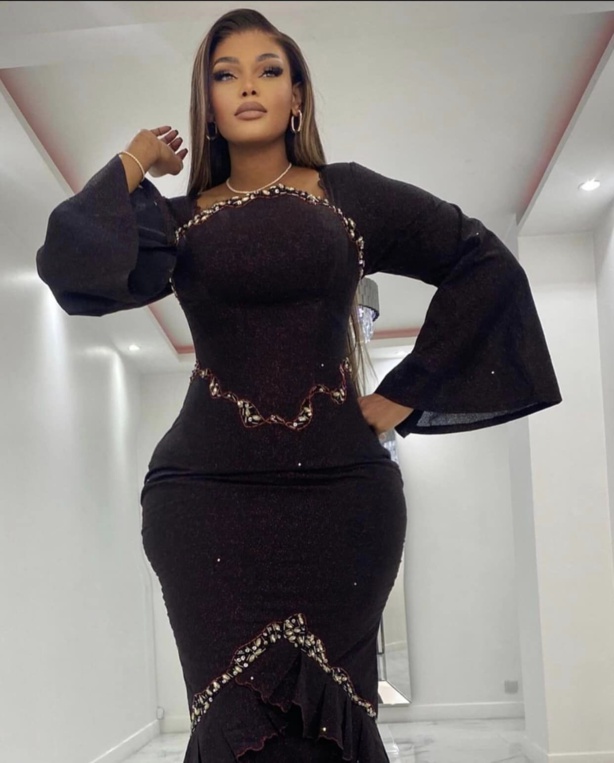 Mamy Sora en Mode Tabaski : Élégance et Tradition au rendez-vous Mamy Sora en Mode Tabaski : Élégance et Tradition au rendez-vous