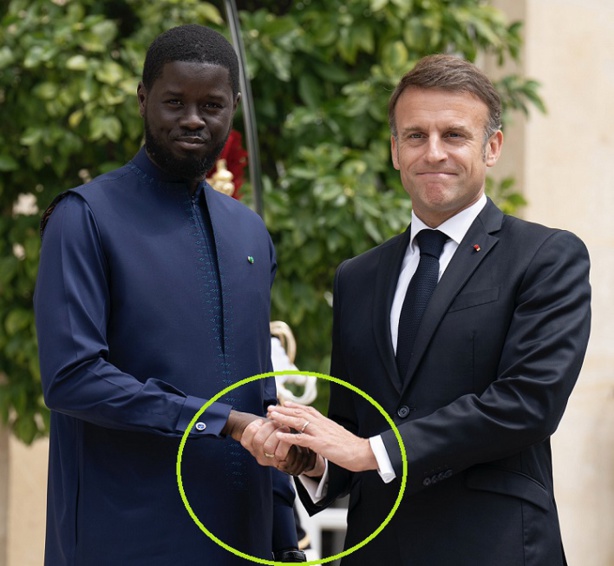 Analyse approfondie de la rencontre entre Macron et Faye : Une dynamique de pouvoir subtilement dévoilée Analyse approfondie de la rencontre entre Macron et Faye : Une dynamique de pouvoir subtilement dévoilée