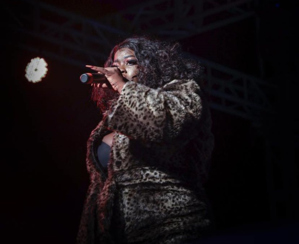 La rappeuse Audrey Diatta, alias D.FREEZY, risque gros : des plaintes ont été déposées contre elle pour attentat à la pudeur La rappeuse Audrey Diatta, alias D.FREEZY, risque gros : des plaintes ont été déposées contre elle pour attentat à la pudeur