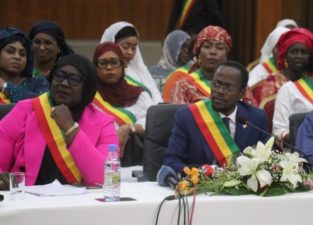 Assemblée nationale : Les députés de Benno Bokk Yaakaar mettent en garde Ousmane Sonko Assemblée nationale : Les députés de Benno Bokk Yaakaar mettent en garde Ousmane Sonko