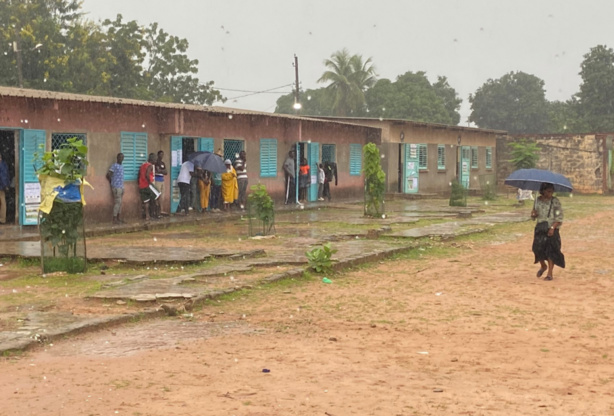 Baccalauréat à Ziguinchor : Un début sous une pluie battante Baccalauréat à Ziguinchor : Un début sous une pluie battante