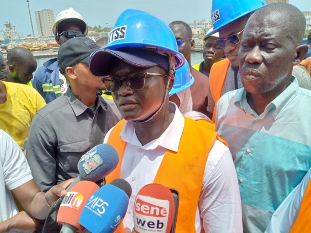 Licenciements abusifs et exploitation : Le ministre du travail en première ligne contre les abus dans les entreprises Licenciements abusifs et exploitation : Le ministre du travail en première ligne contre les abus dans les entreprises