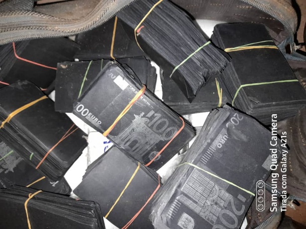 Billets noirs : Un Guinéen arrêté par la police de Yeumbeul-Comico Billets noirs : Un Guinéen arrêté par la police de Yeumbeul-Comico