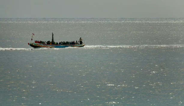 Une pirogue de migrants échoue au large de la Mauritanie, 89 corps repêchés Une pirogue de migrants échoue au large de la Mauritanie, 89 corps repêchés