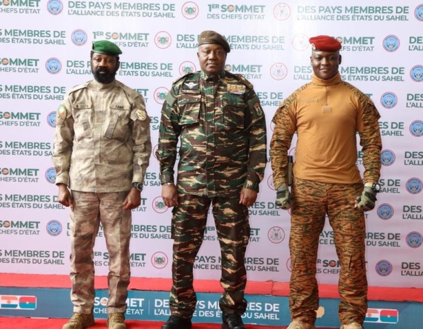 «Nos peuples ont irrévocablement tourné le dos à la Cédéao» (Tiani, Goita et Traoré) «Nos peuples ont irrévocablement tourné le dos à la Cédéao» (Tiani, Goita et Traoré)