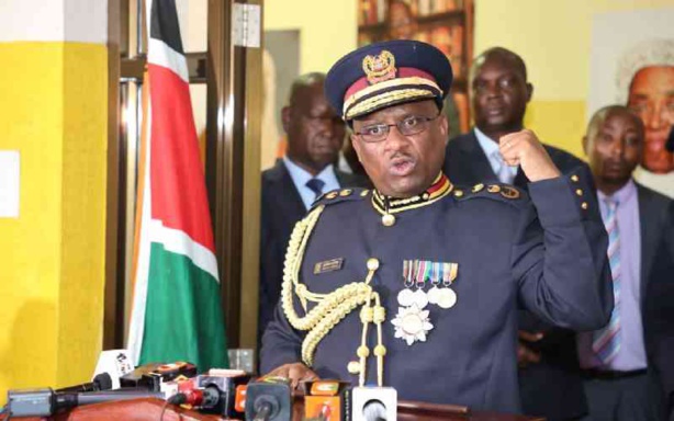Kenya : le chef de la police démissionne après les manifestations meurtrières Kenya : le chef de la police démissionne après les manifestations meurtrières