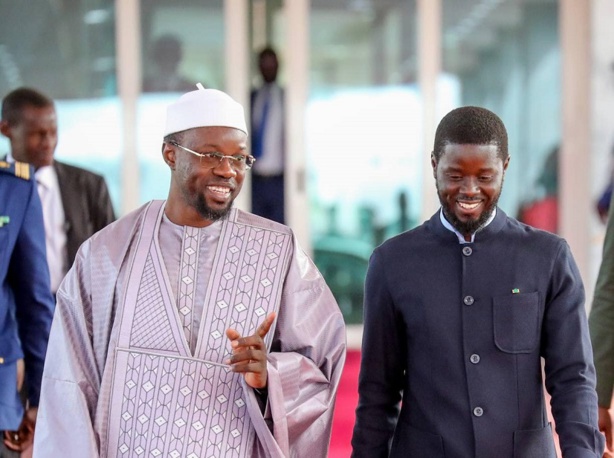 Diomaye coupe court aux rumeurs : "J'encourage Ousmane Sonko à lorgner mon fauteuil..." Diomaye coupe court aux rumeurs : "J'encourage Ousmane Sonko à lorgner mon fauteuil..."