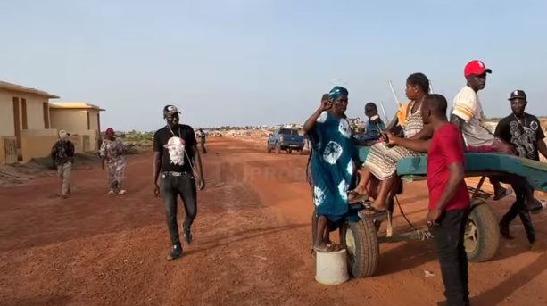 Cité près du Lac Rose : La Gendarmerie déloge des occupants sans titre Cité près du Lac Rose : La Gendarmerie déloge des occupants sans titre
