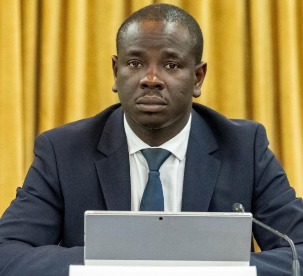 Vaste remaniement au ministère de l'Énergie, du Pétrole et des Mines : 10 nouvelles nominations Vaste remaniement au ministère de l'Énergie, du Pétrole et des Mines : 10 nouvelles nominations